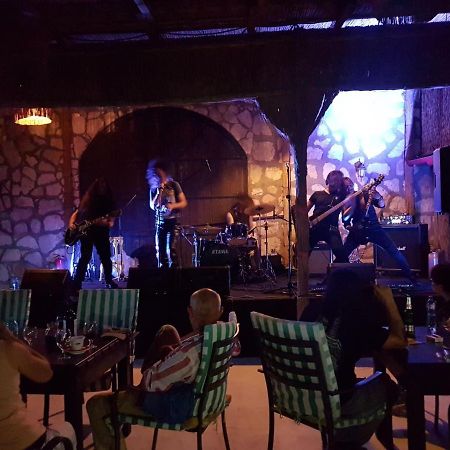 Hotel Famagusta Vama Veche Esterno foto